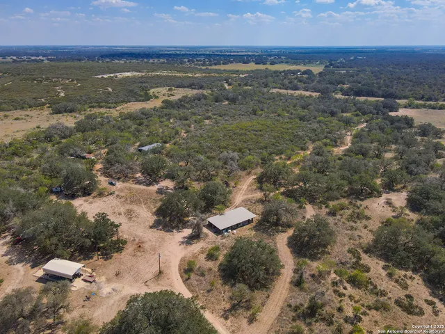 $900,000 | 0 Fm 2200, Devine, TX 78016