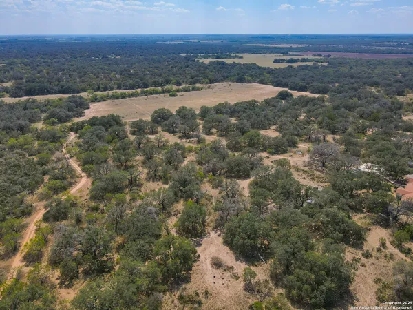 $900,000 | 0 Fm 2200, Devine, TX 78016
