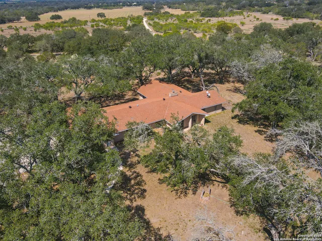 $900,000 | 0 Fm 2200, Devine, TX 78016
