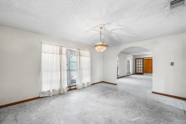 $900,000 | 0 Fm 2200, Devine, TX 78016
