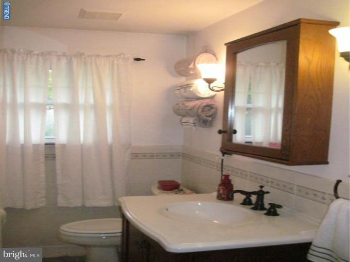 5 Thomas Road Voorhees, NJ 08043 - Photo 15 of 25 Bathroom