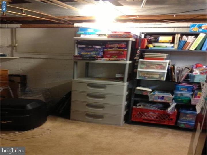 5 Thomas Road Voorhees, NJ 08043 - Photo 25 of 25 Garage