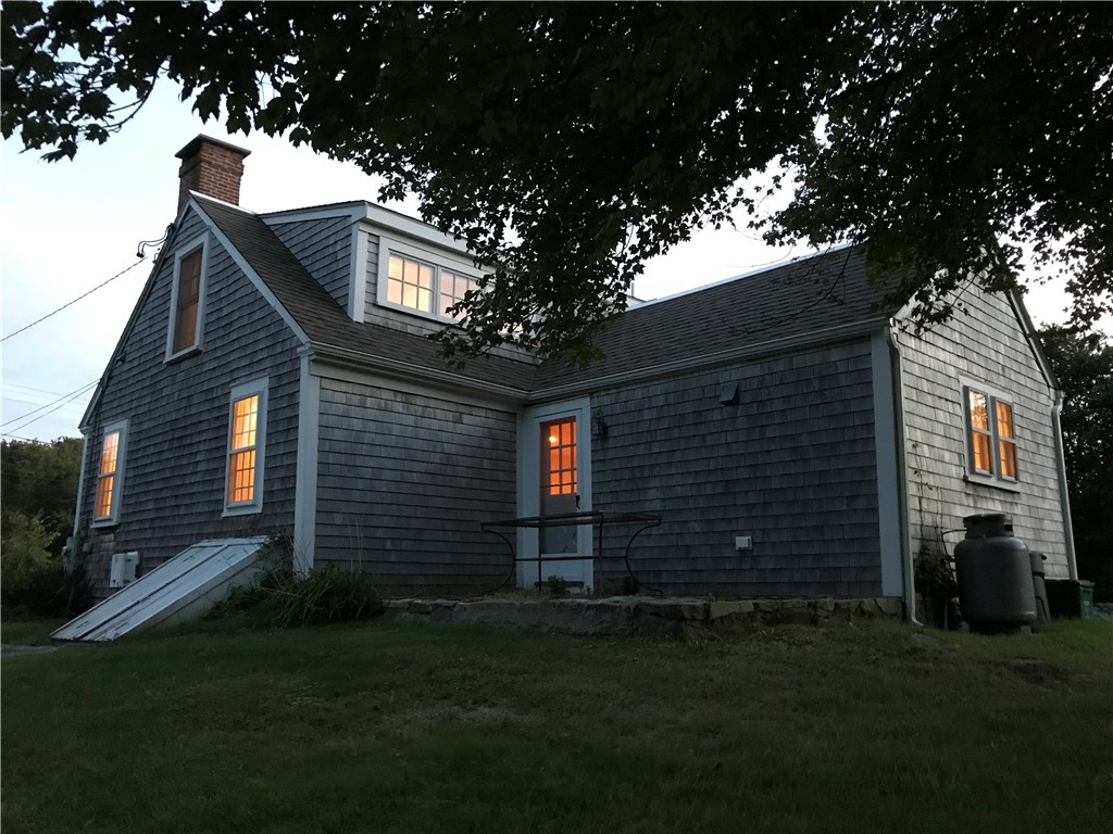 15 Snell Road Little Compton, RI 02837 - Photo 2 of 6