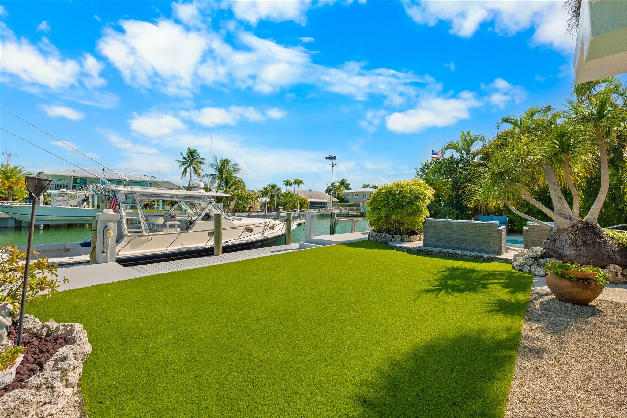 520 12th Street Key Colony Beach, FL 33051 - Photo 18 of 25 520-12-Street-Key-Colony-backyard