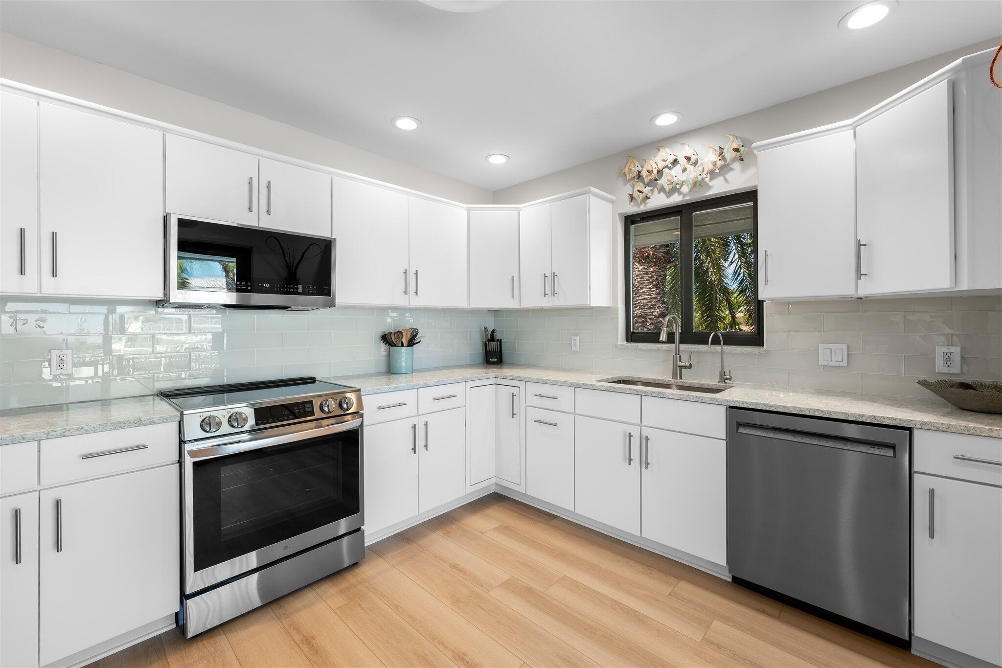 520 12th Street Key Colony Beach, FL 33051 - Photo 6 of 25 520-12-Street-Key-Colony-kitchen