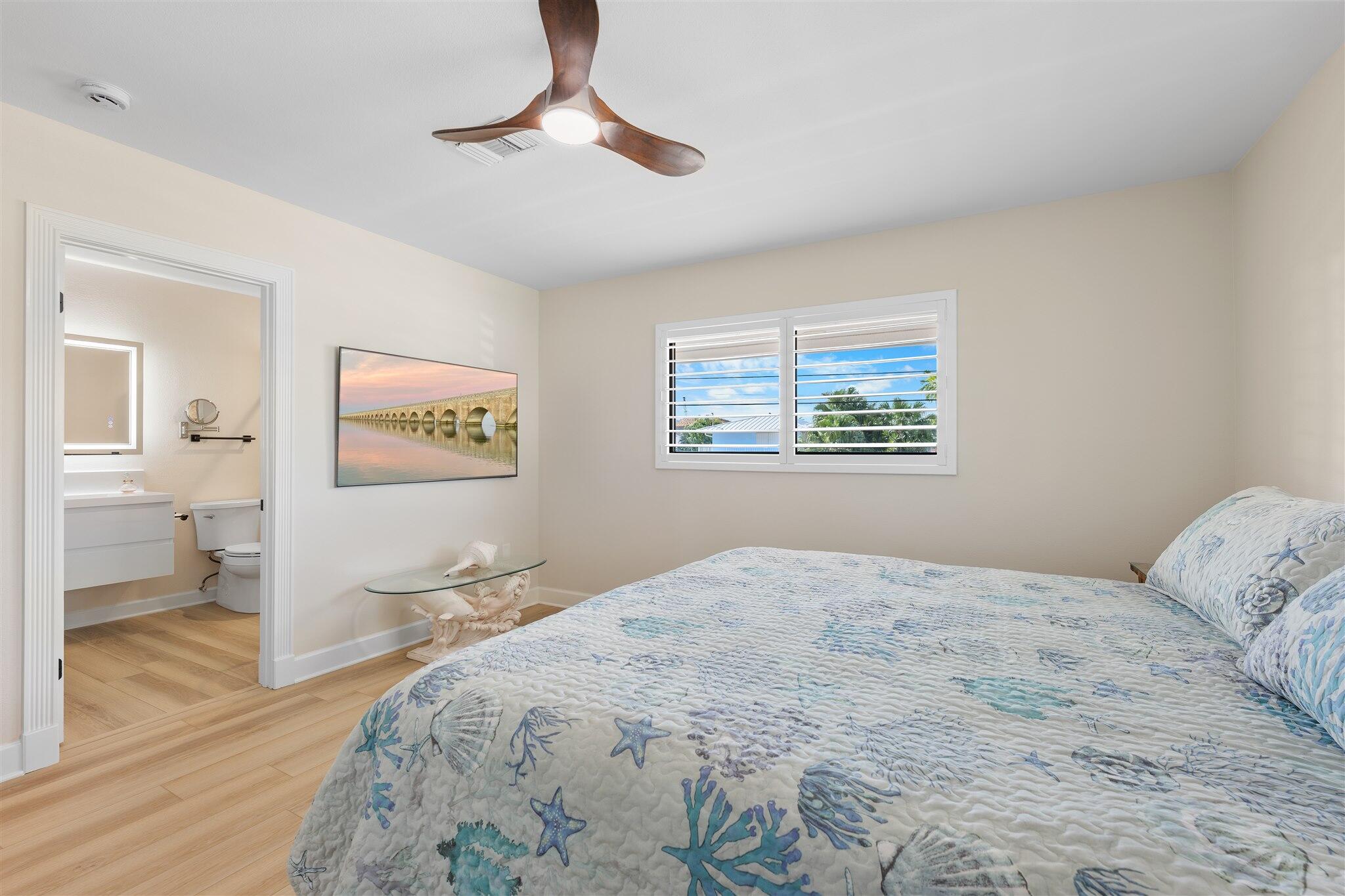 520 12th Street Key Colony Beach, FL 33051 - Photo 9 of 25 520-12-Street-Key_Colony-master-suite