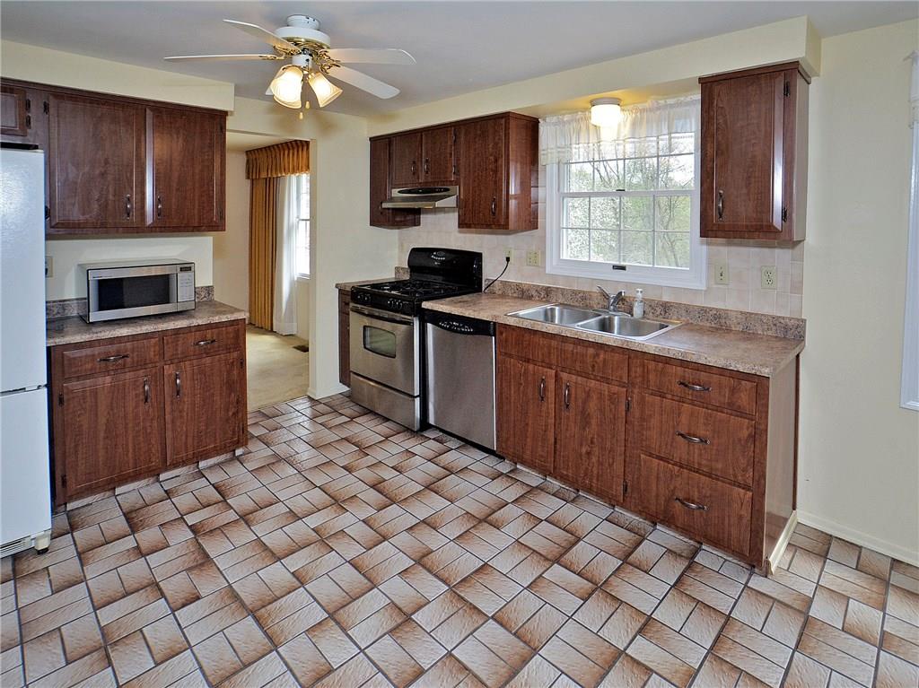 2124 Ramsey Road Monroeville, PA 15146 - Photo 2 of 25 Gallery Image 2