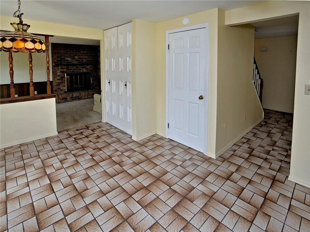 2124 Ramsey Road Monroeville, PA 15146 - Photo 4 of 25 Gallery Image 4