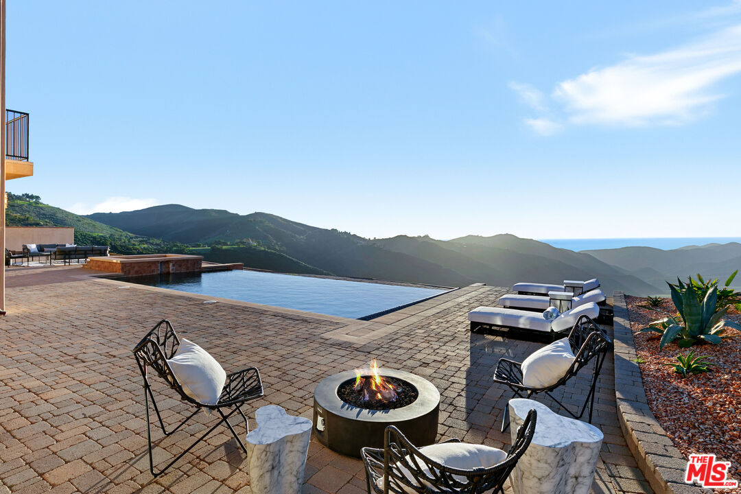 8567-rd Mipolomol Road Malibu, CA 90265 - Photo 30 of 34