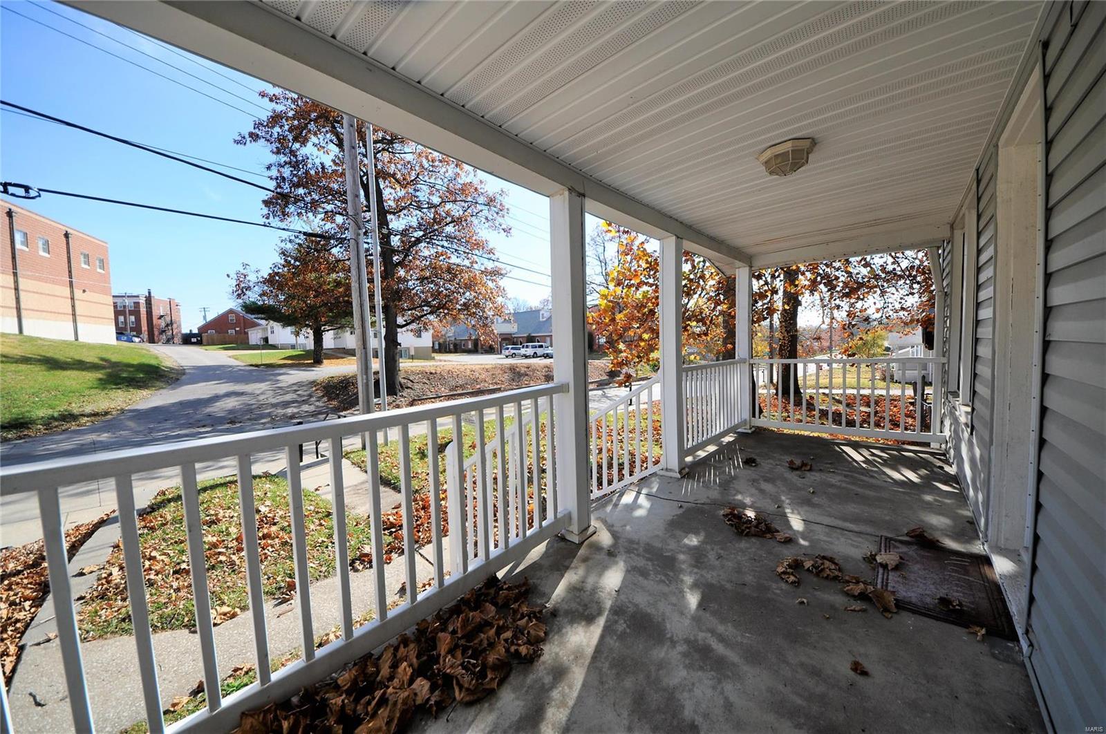 3851 Fee Fee Road Bridgeton, MO 63044 - Photo 2 of 33 Gallery Image 2