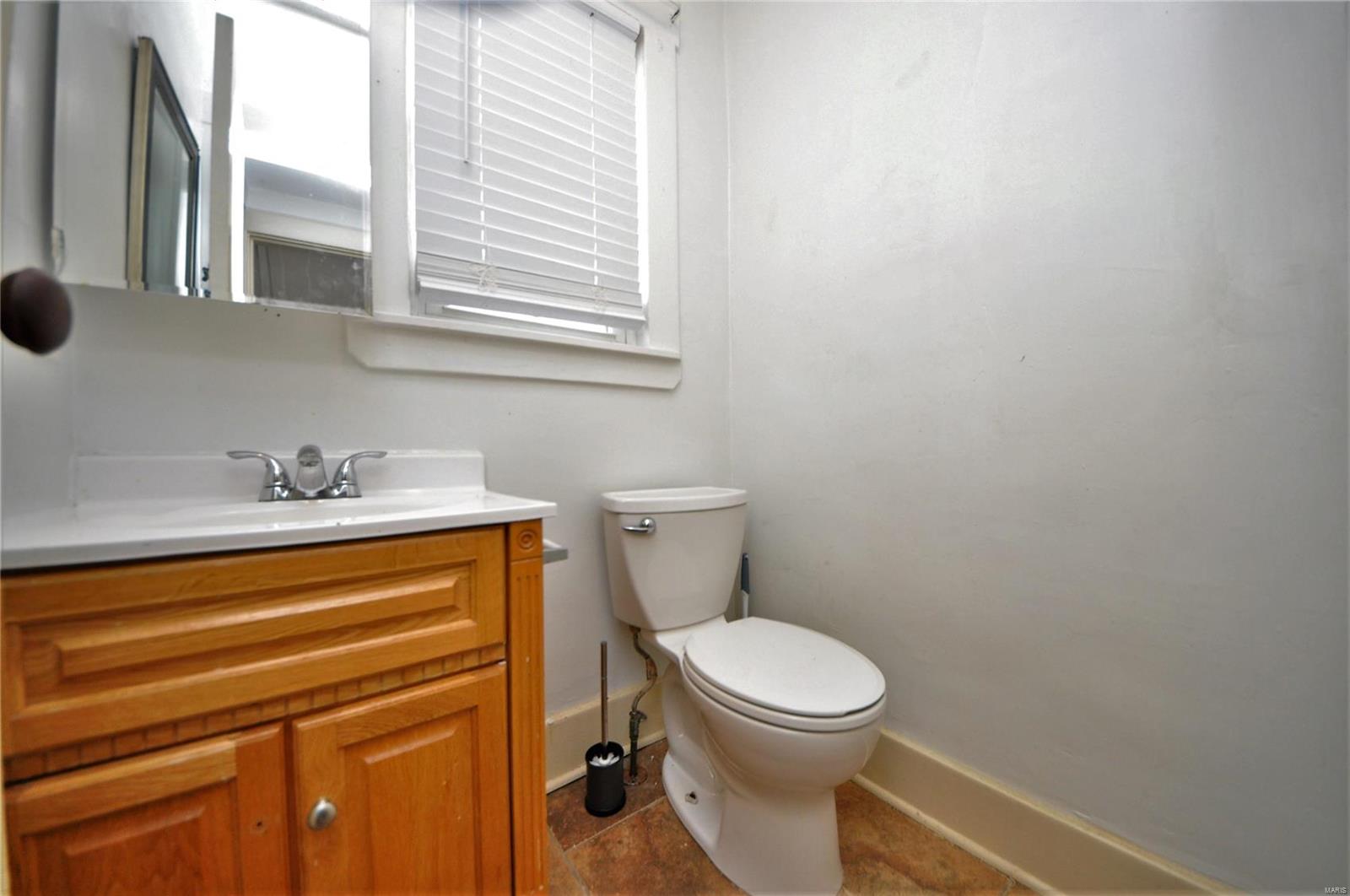 3851 Fee Fee Road Bridgeton, MO 63044 - Photo 17 of 33 Gallery Image 17
