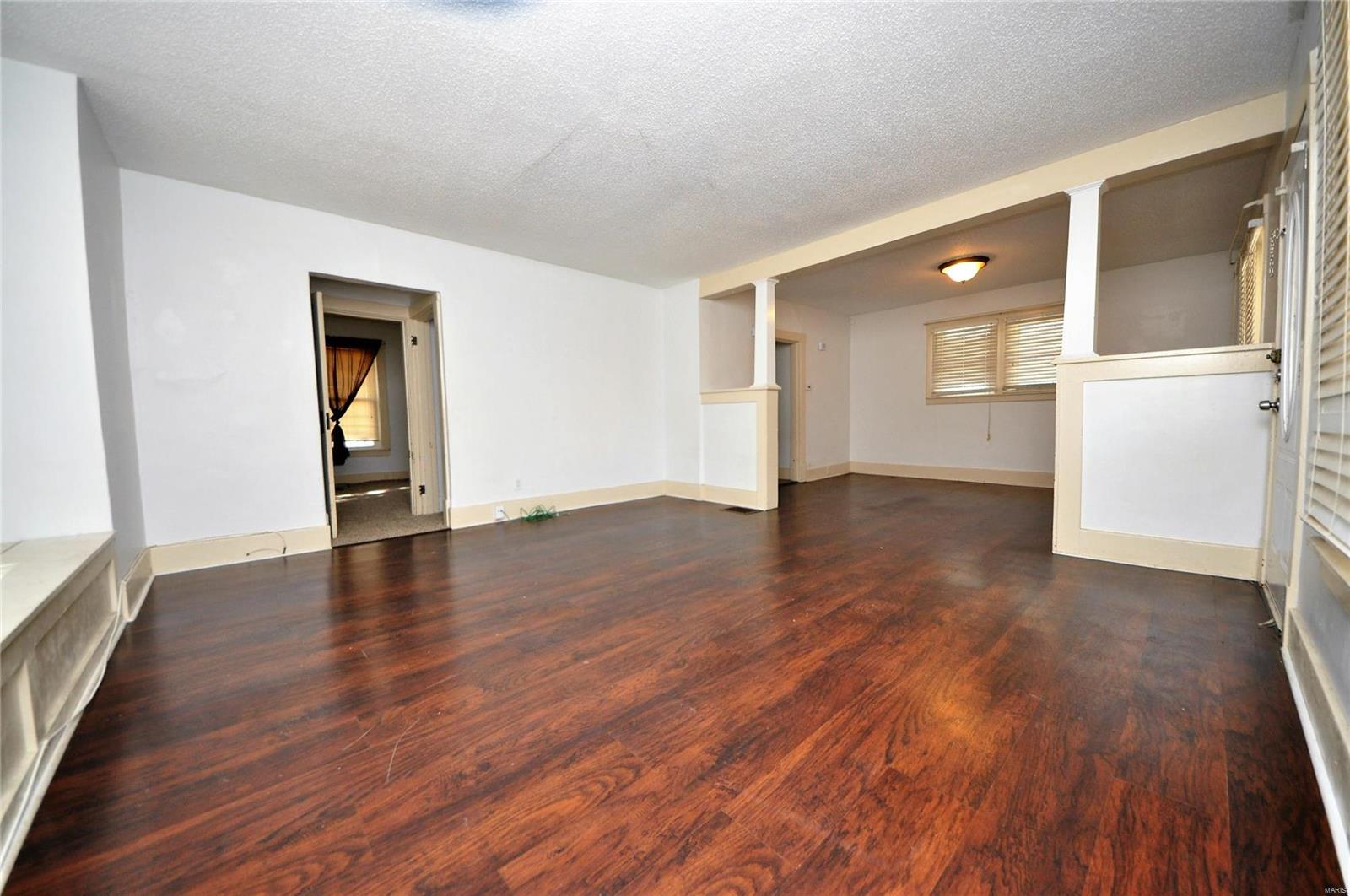 3851 Fee Fee Road Bridgeton, MO 63044 - Photo 5 of 33 Gallery Image 5