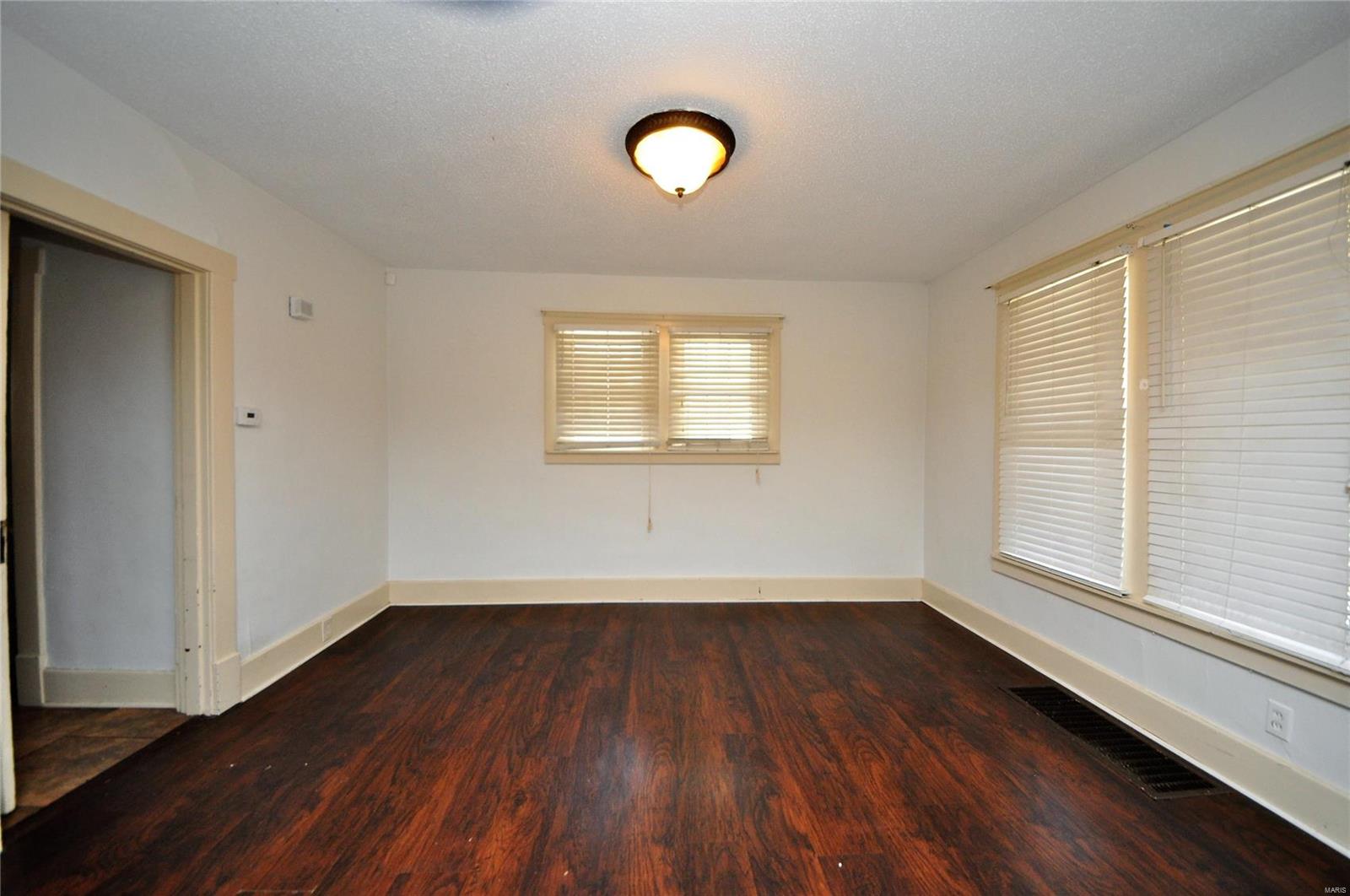 3851 Fee Fee Road Bridgeton, MO 63044 - Photo 8 of 33 Gallery Image 8