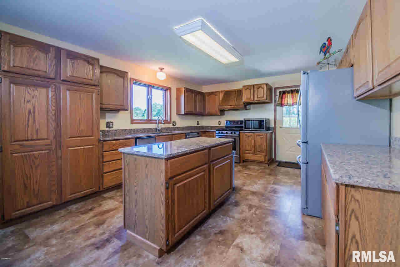 6983 Golf Course Road McLeansboro, IL 62859 - Photo 15 of 80 Gallery Image 15