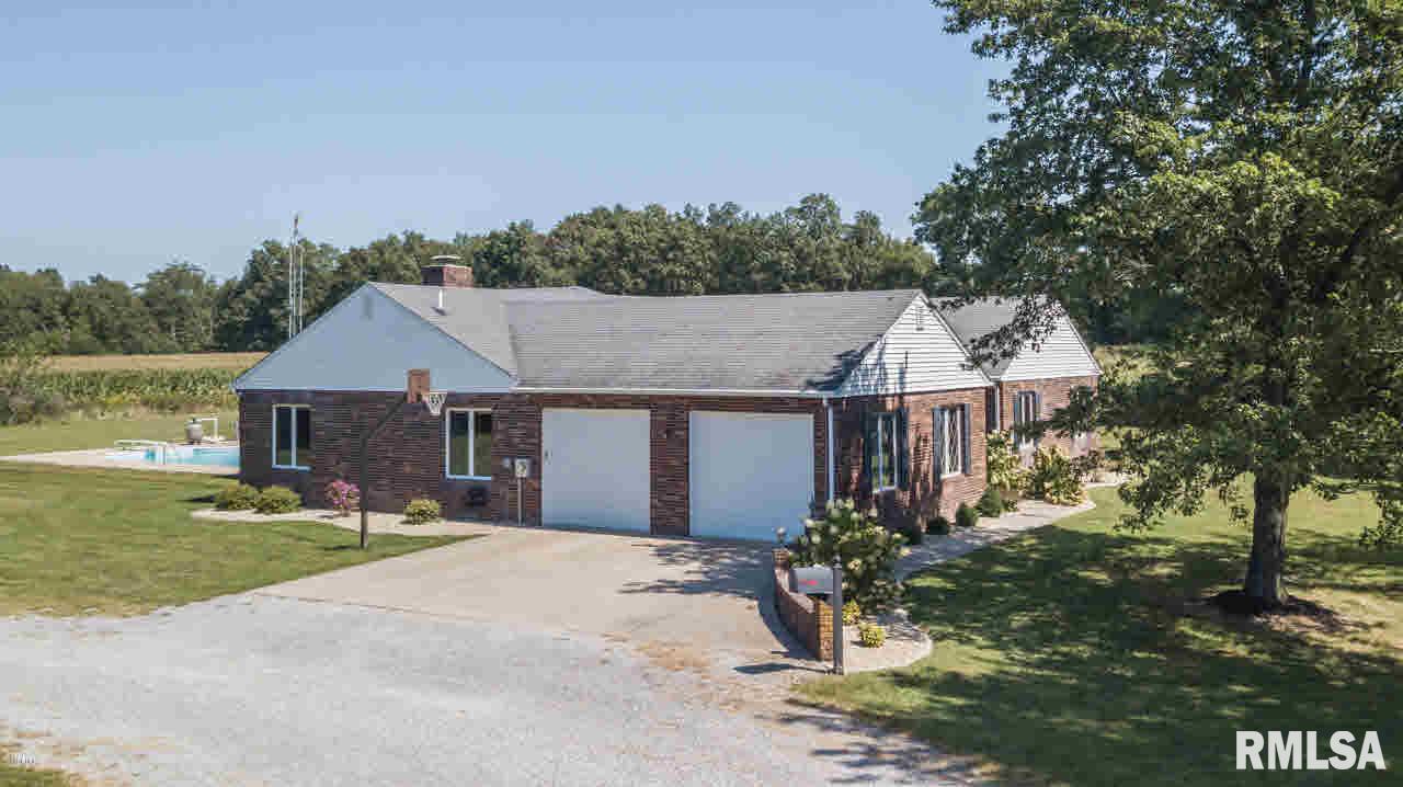 6983 Golf Course Road McLeansboro, IL 62859 - Photo 3 of 80 Gallery Image 3