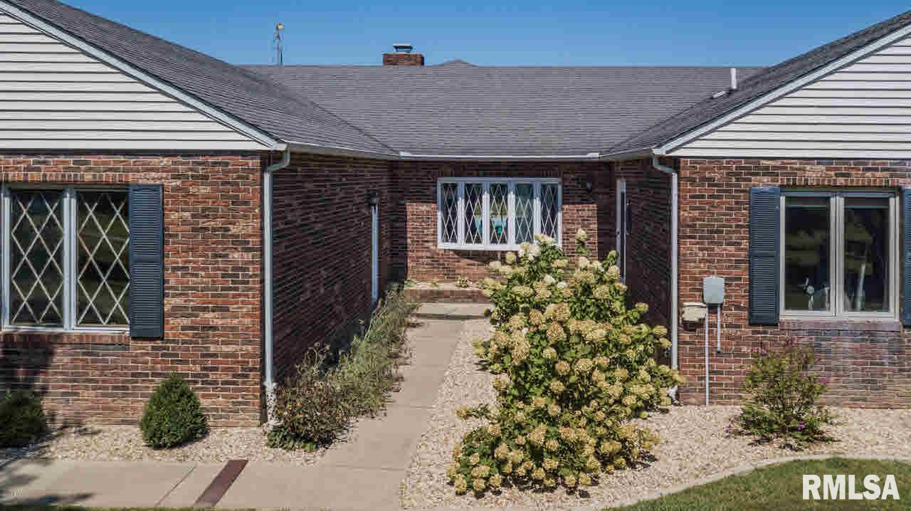 6983 Golf Course Road McLeansboro, IL 62859 - Photo 4 of 80 Gallery Image 4