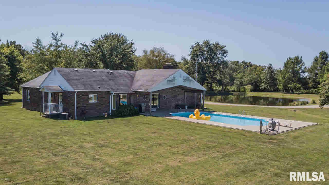 6983 Golf Course Road McLeansboro, IL 62859 - Photo 5 of 80 Gallery Image 5