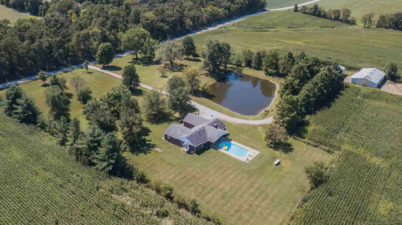 6983 Golf Course Road McLeansboro, IL 62859 - Photo 8 of 80 Gallery Image 8