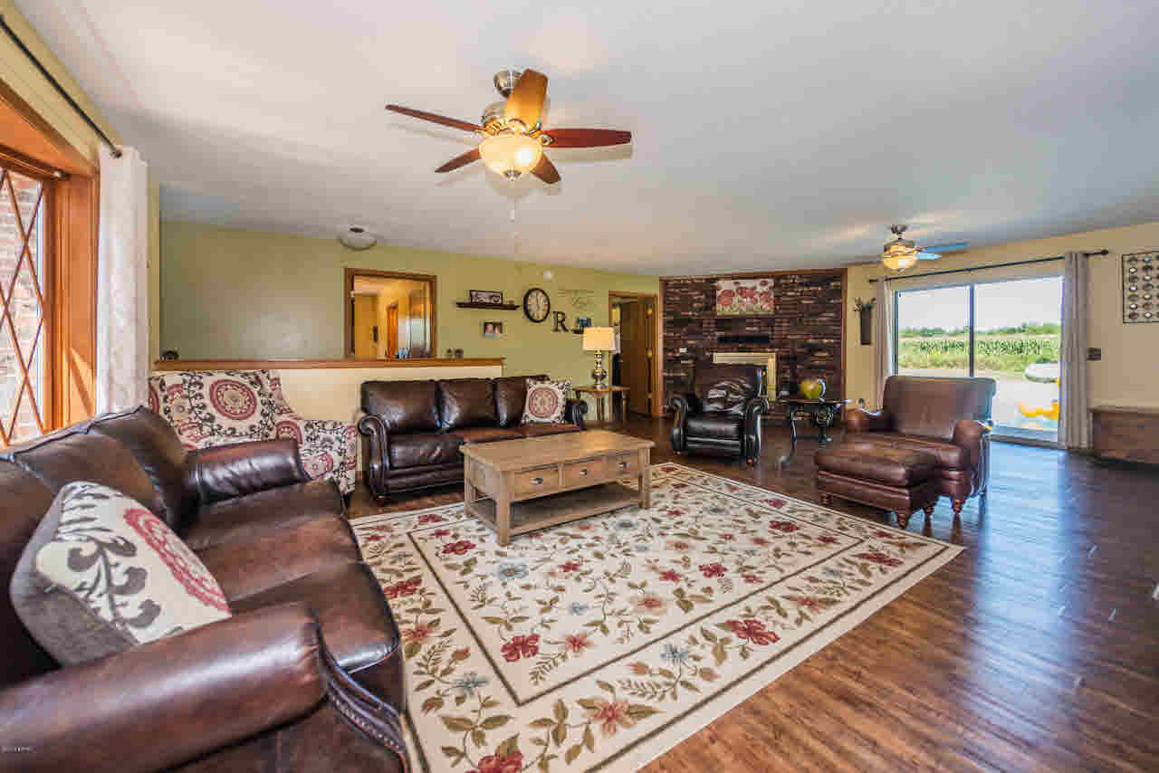 6983 Golf Course Road McLeansboro, IL 62859 - Photo 9 of 80 Gallery Image 9