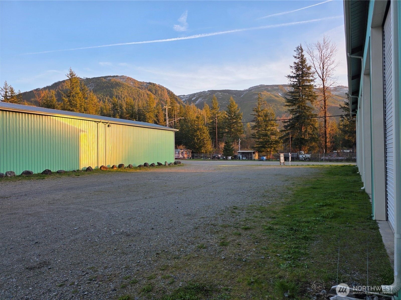 40807 Highway 2, Unit A8 Gold Bar, WA 98251 - Photo 14 of 19 a view of outdoor space and yard