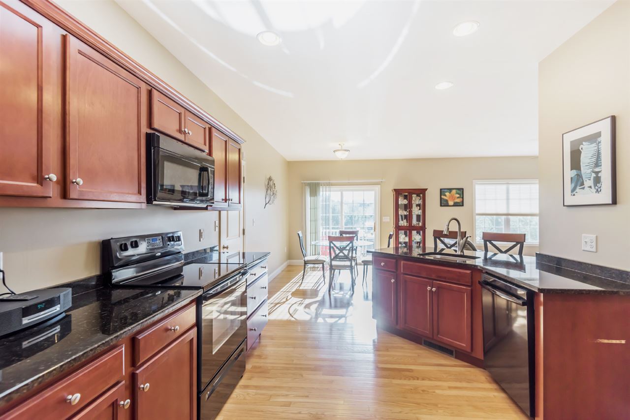 27 Misty Meadow Road Windham, NH 03087 - Photo 4 of 31
