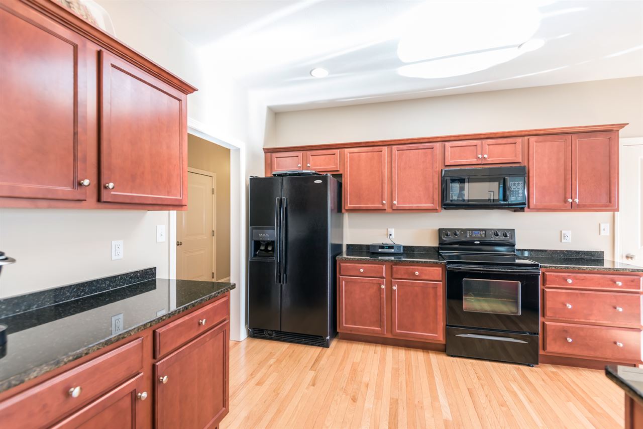 27 Misty Meadow Road Windham, NH 03087 - Photo 5 of 31