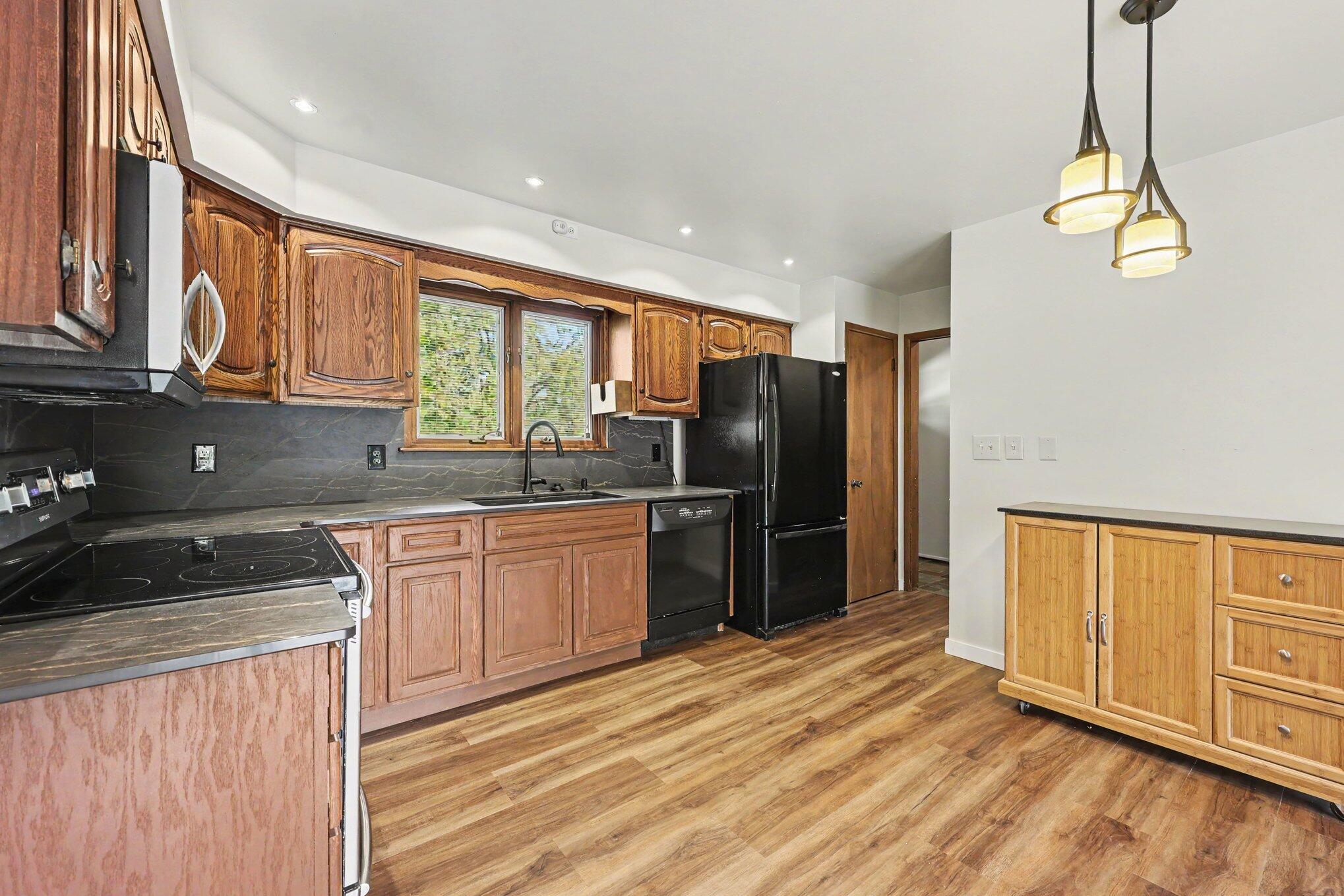 173 Mohawk Street Jackson, MI 49203 - Photo 8 of 35 008_file_1233