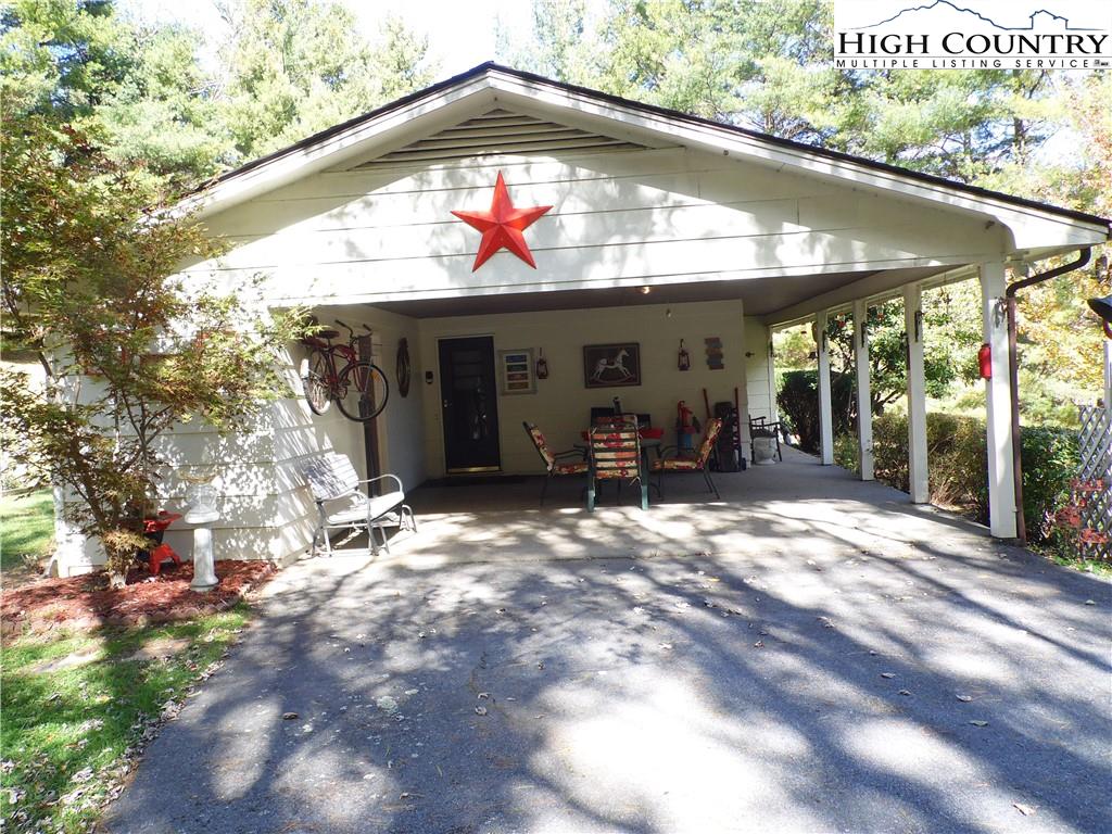 128 Mitchell Mountain Road Sparta, NC 28675 - Photo 7 of 46 Gallery Image 7
