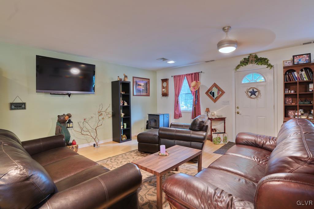 400 Pool Road, Unit 10 Northampton, PA 18067 - Photo 5 of 23 Gallery Image 5