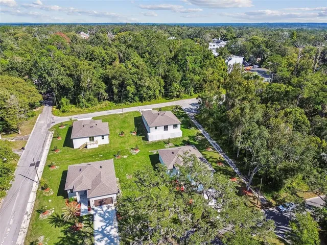 $2,700 | 300 North Lemon Avenue, Brooksville, FL 34601