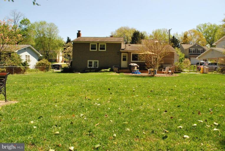 15 Sheridan Road Arnold, MD 21012 - Photo 3 of 18 Exterior (Rear)