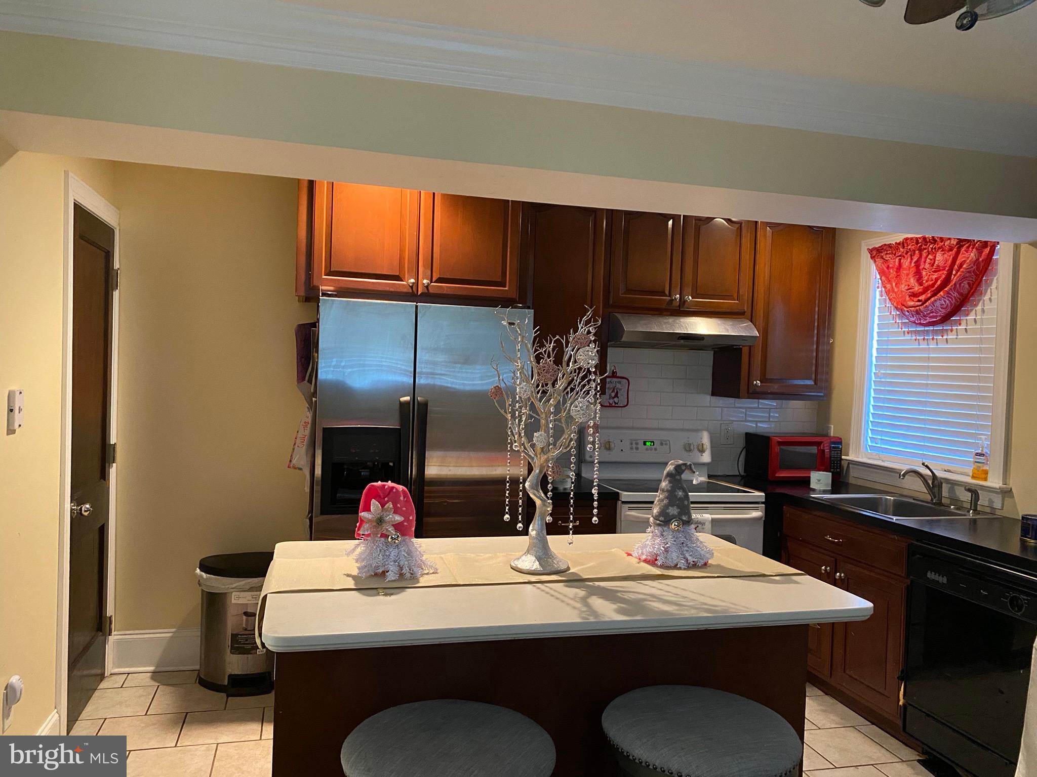 1161 South Merrimac Road Camden, NJ 08104 - Photo 7 of 19 Gallery Image 7