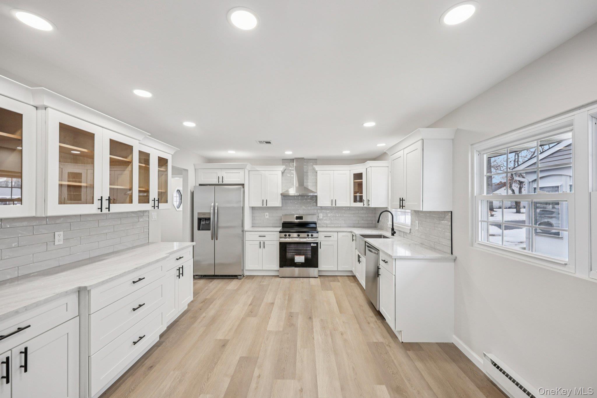 151 Laurance Lane Ridge, NY 11961 - Photo 15 of 33