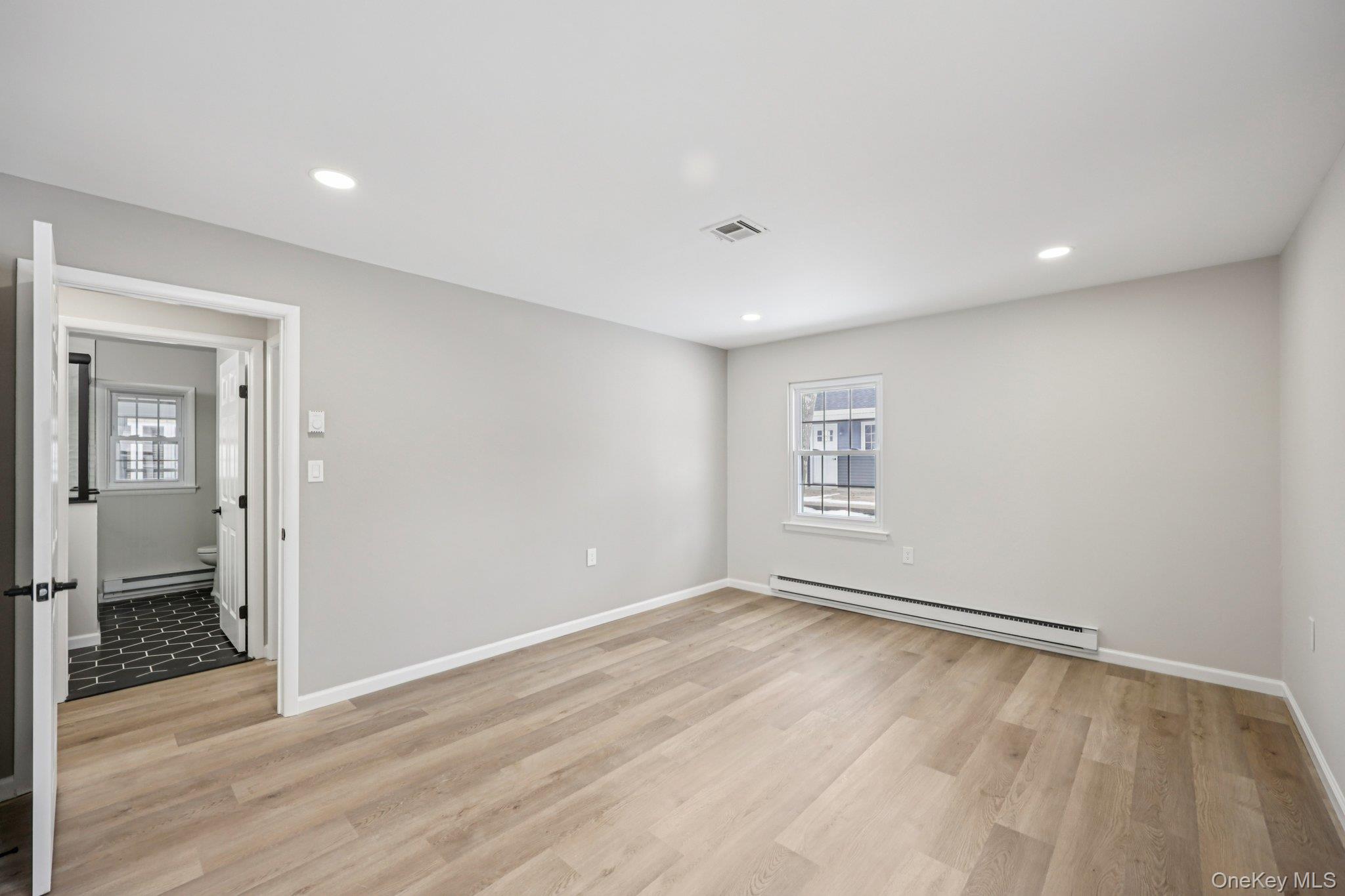 151 Laurance Lane Ridge, NY 11961 - Photo 20 of 33