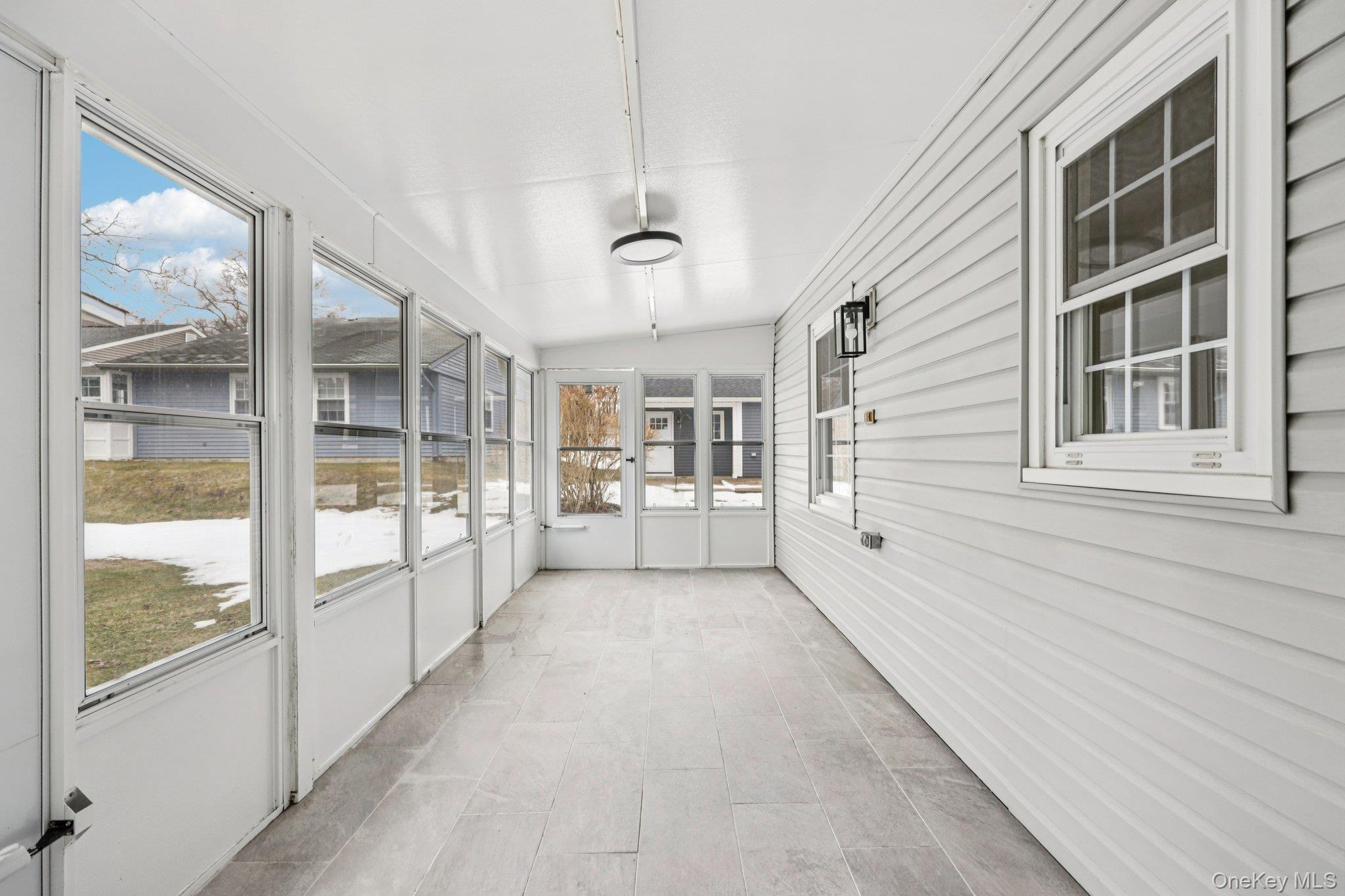 151 Laurance Lane Ridge, NY 11961 - Photo 27 of 33