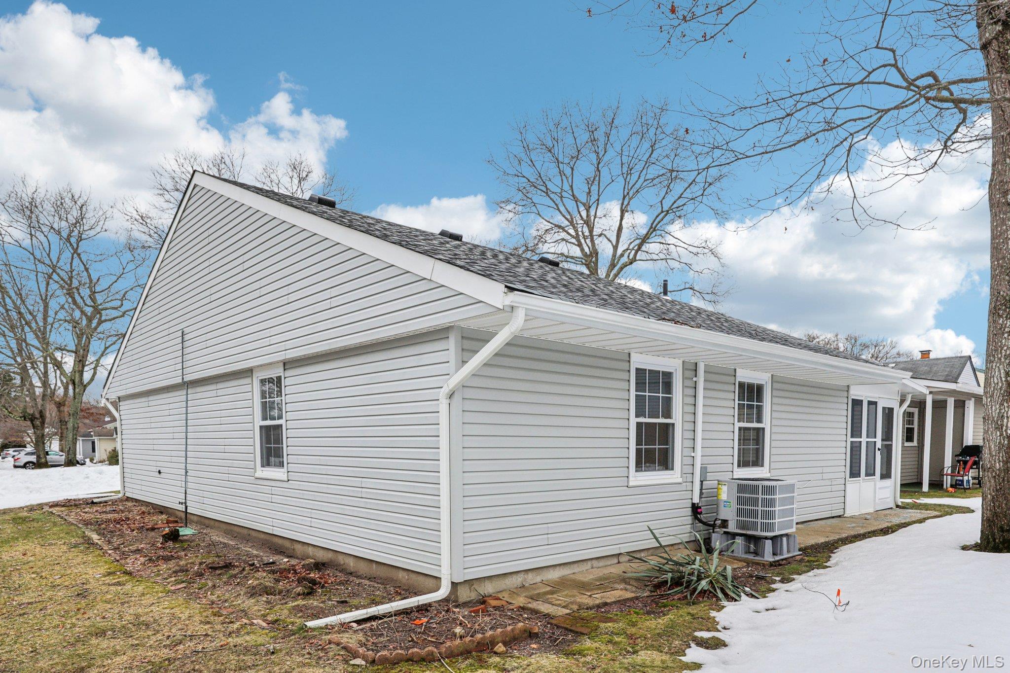 151 Laurance Lane Ridge, NY 11961 - Photo 32 of 33