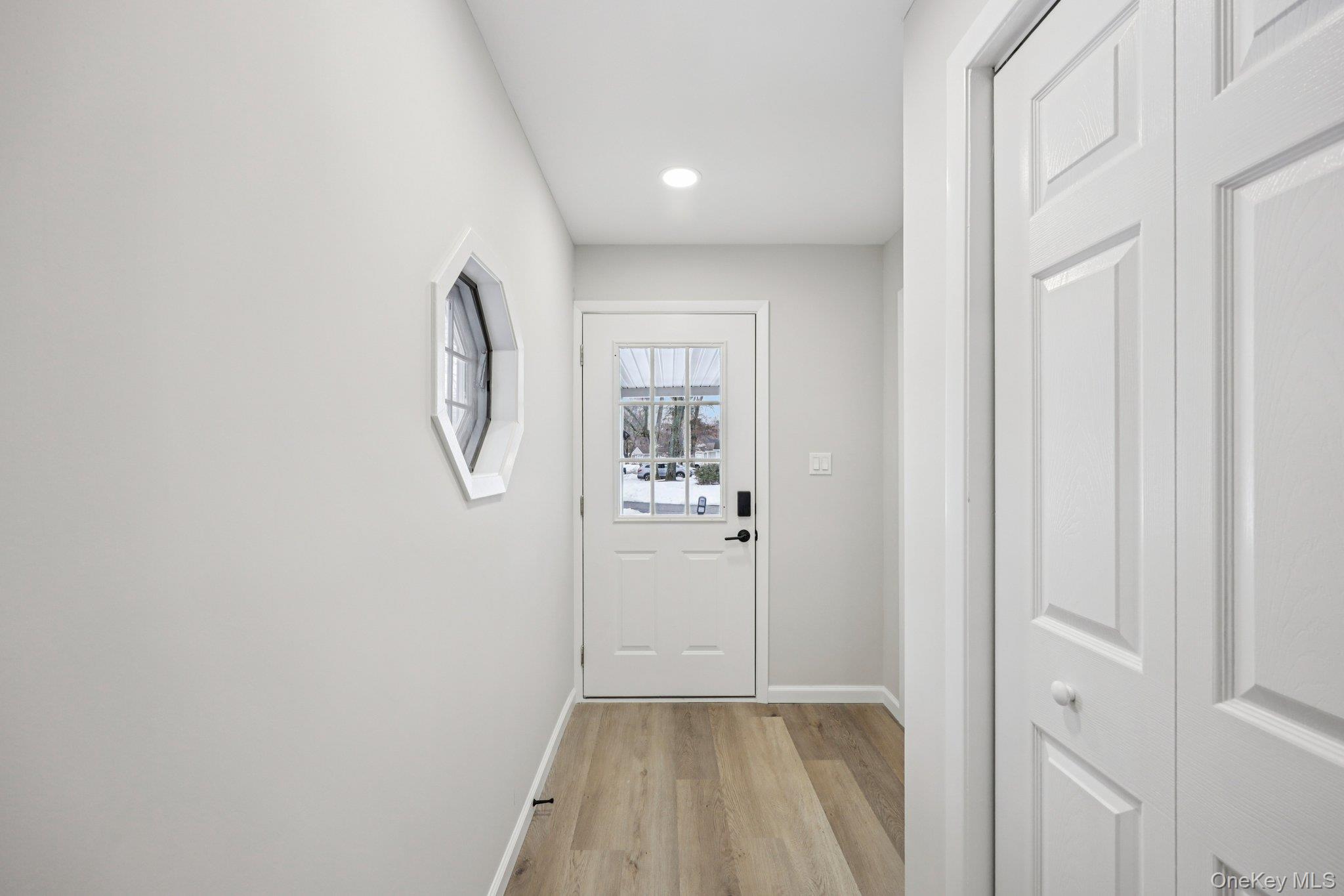 151 Laurance Lane Ridge, NY 11961 - Photo 5 of 33