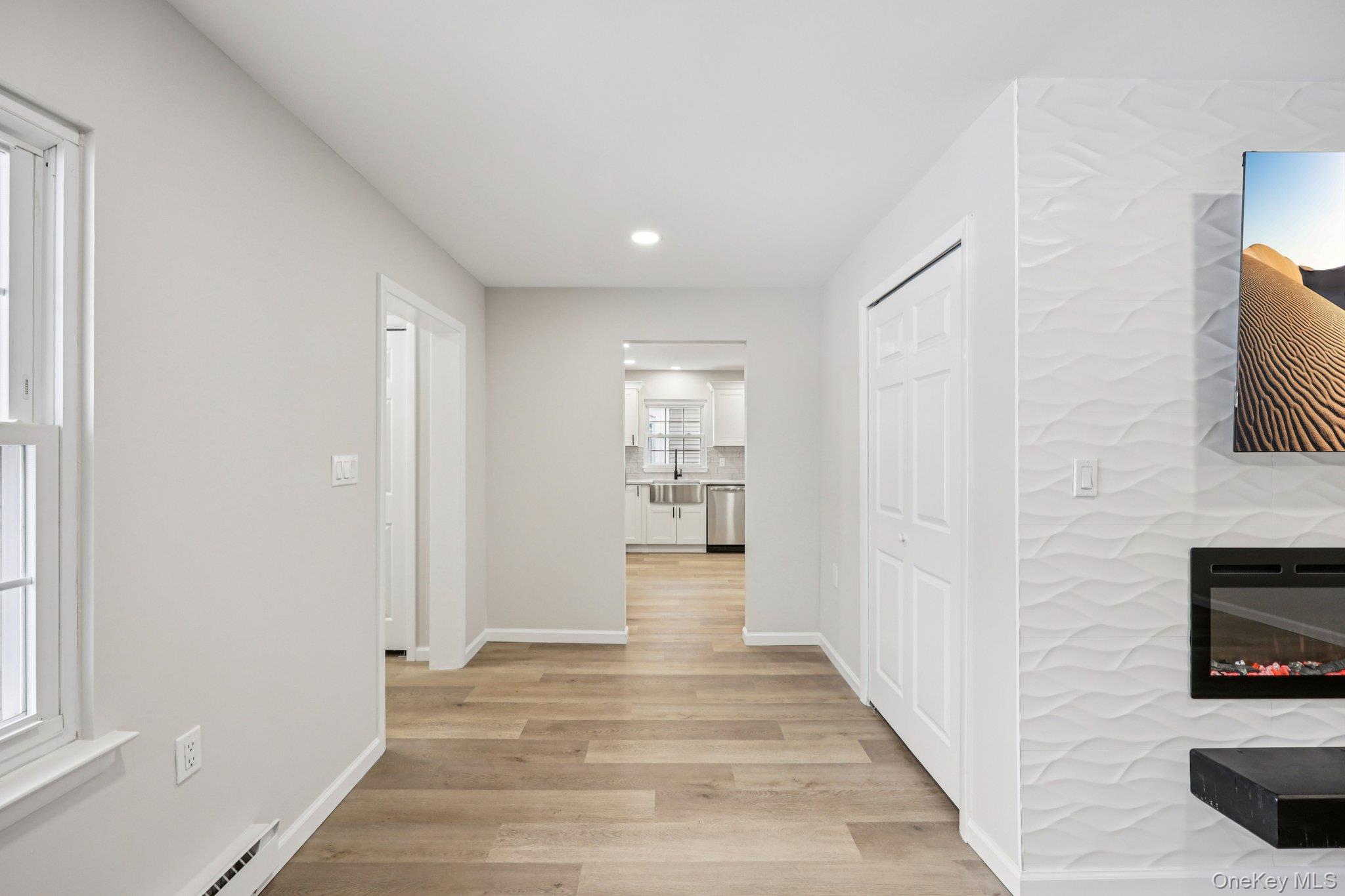 151 Laurance Lane Ridge, NY 11961 - Photo 9 of 33