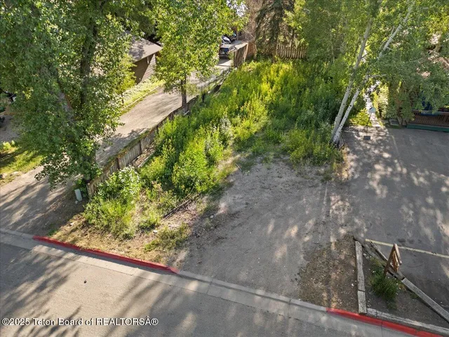 $1,900,000 | 415 Glenwood Street, Jackson, WY 83001