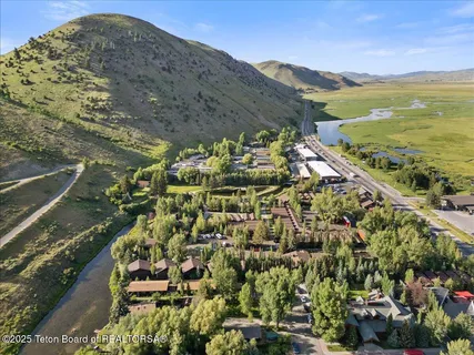 $1,900,000 | 415 Glenwood Street, Jackson, WY 83001