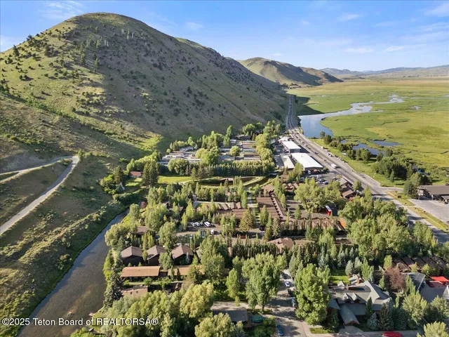 $1,900,000 | 415 Glenwood Street, Jackson, WY 83001