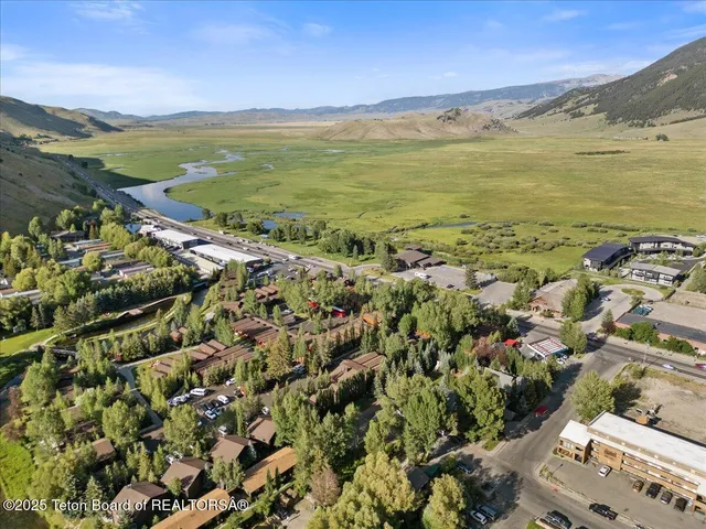 $1,900,000 | 415 Glenwood Street, Jackson, WY 83001