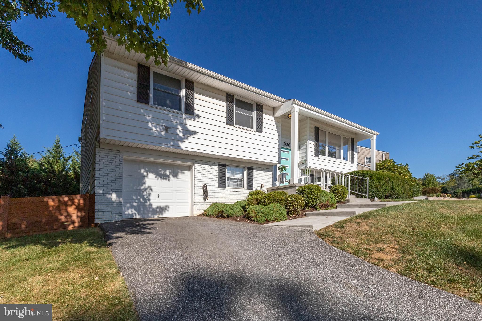 200 Locknell Road Lutherville-Timonium, MD 21093 - Photo 2 of 45 Gallery Image 2