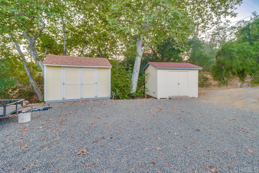 2576 Via Dieguenos Alpine, CA 91901 - Photo 40 of 41 a view of garage and yard