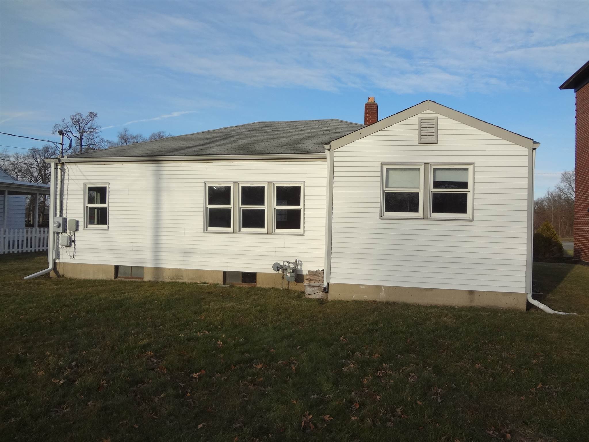 1103 East 9th Street Rochester, IN 46975 - Photo 2 of 9