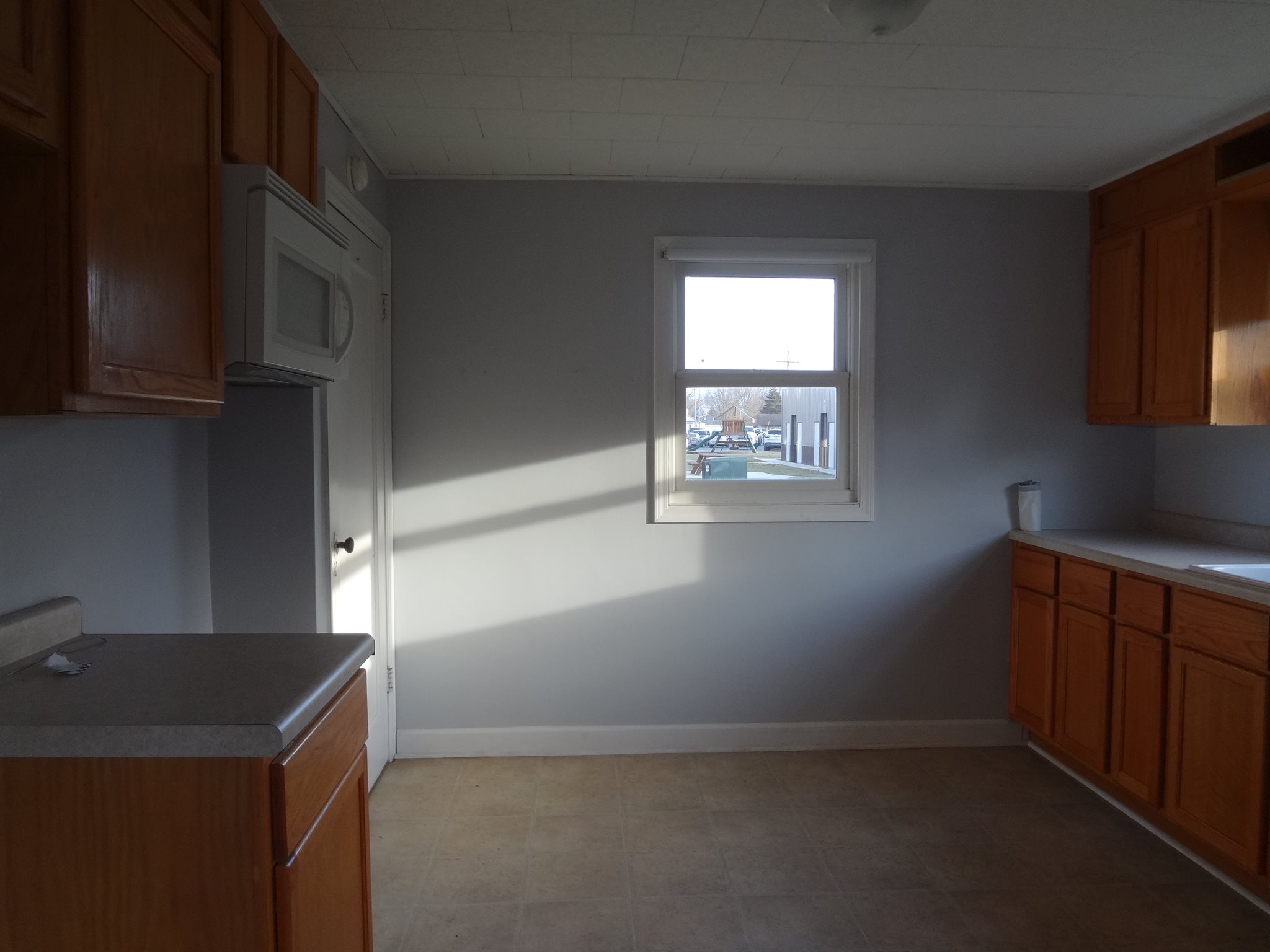 1103 East 9th Street Rochester, IN 46975 - Photo 4 of 9