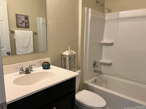 $2,850 | 27702 Azalea Creek, Boerne, TX 78015