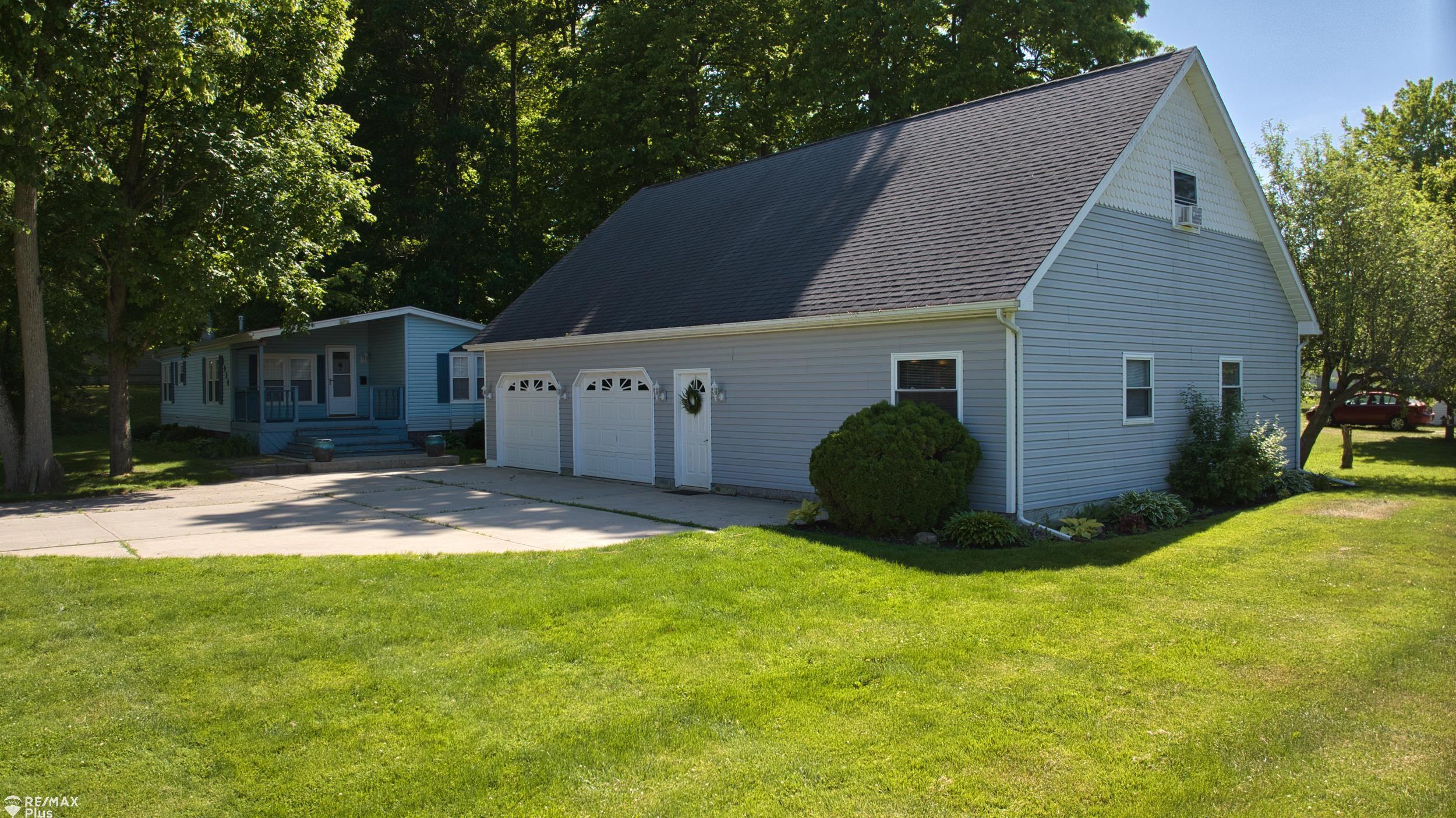 1926 New Rochelle Drive Lapeer, MI 48446 - Photo 5 of 62