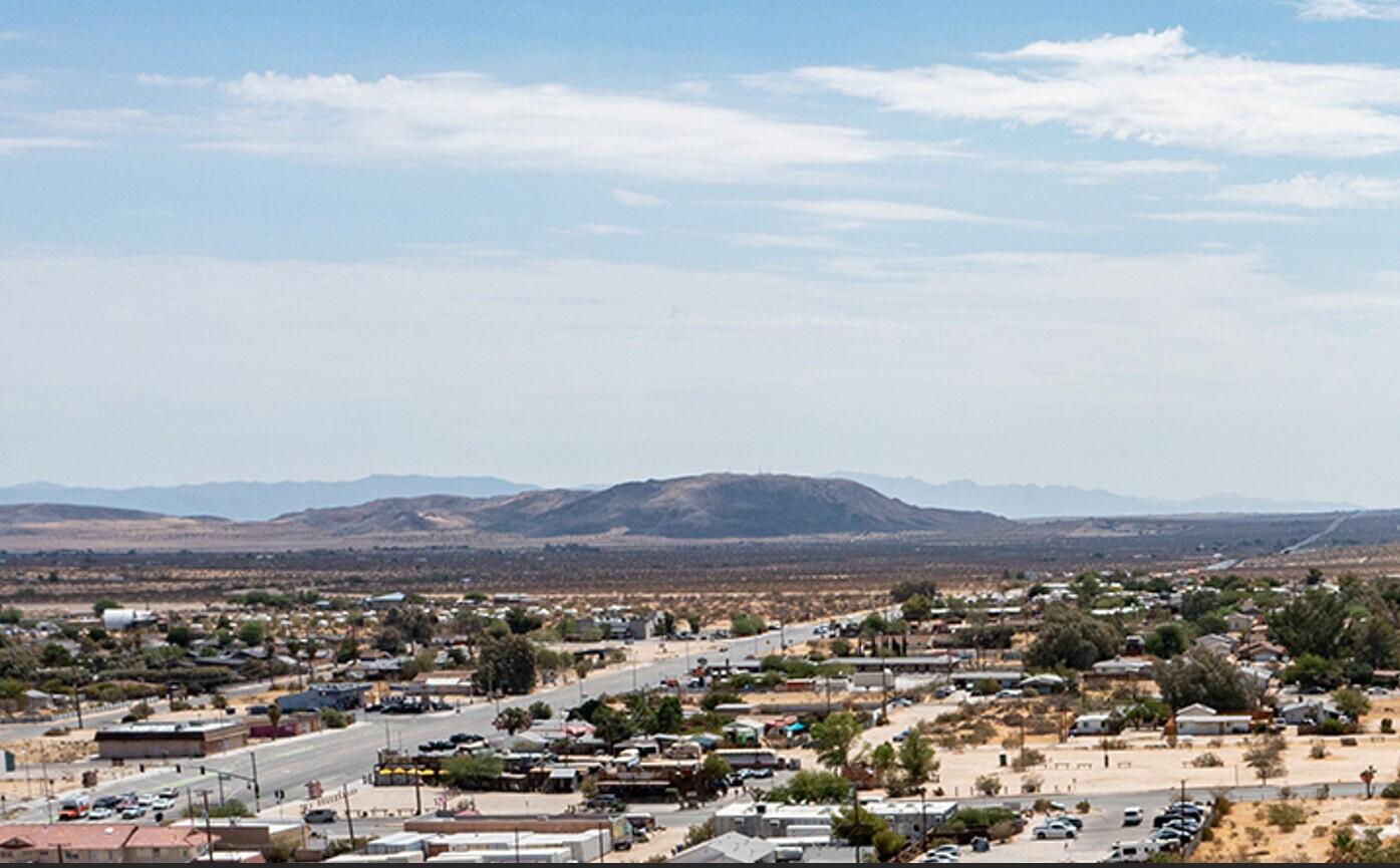 205 Division Street Joshua Tree, CA 92252 - Photo 10 of 25 East Lot Division 13