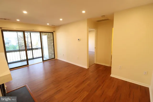 $1,600 | 10566 Twin Rivers Road, Unit E2, Columbia, MD 21044